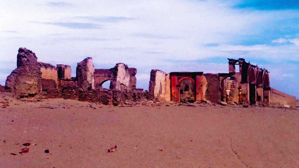 Santa Cruz de Lancha in ruins.