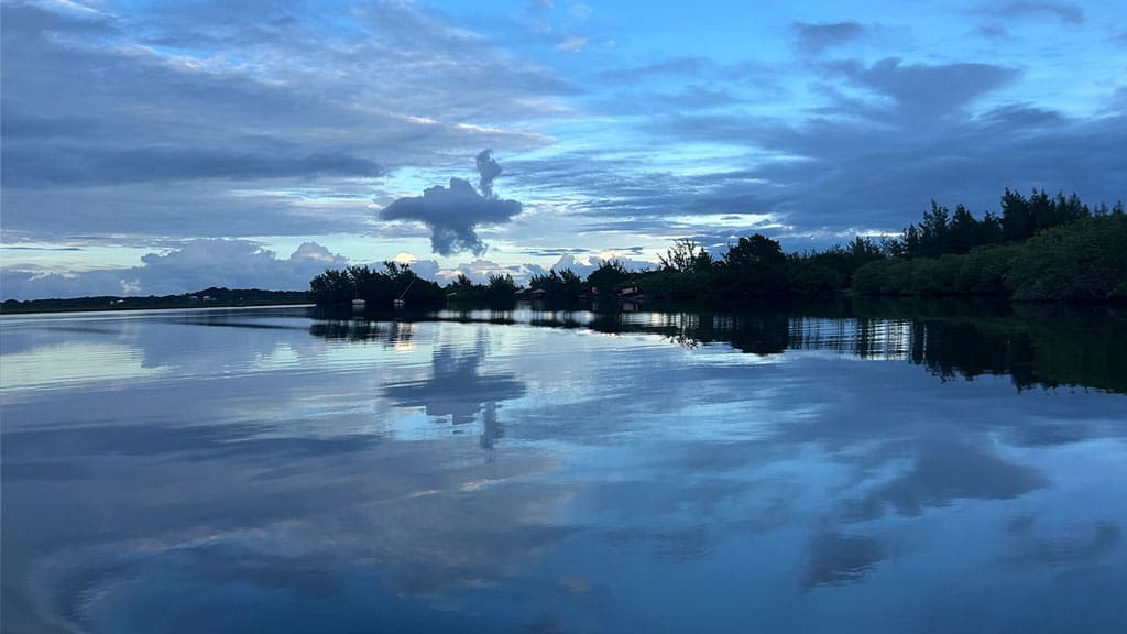 sunrise on the Utila coastline