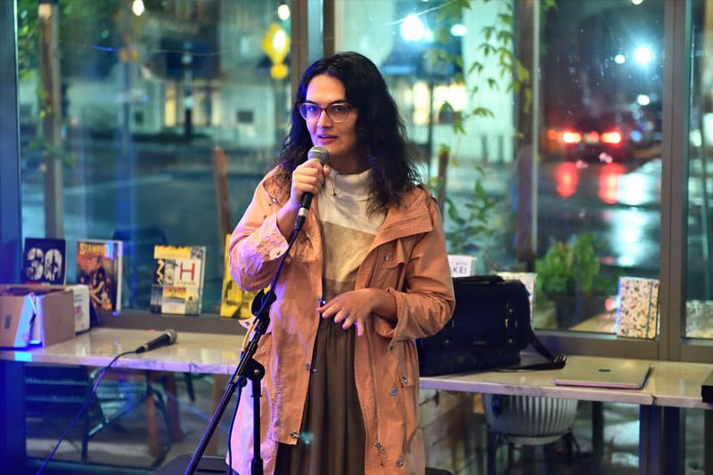 Samira Tavassoli (graduate student) presenting her findings.